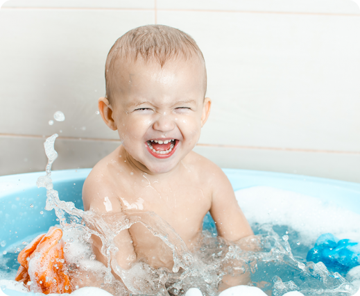 Spraw by dziecko pokochało kąpiele — przegląd gadżetów kąpielowych